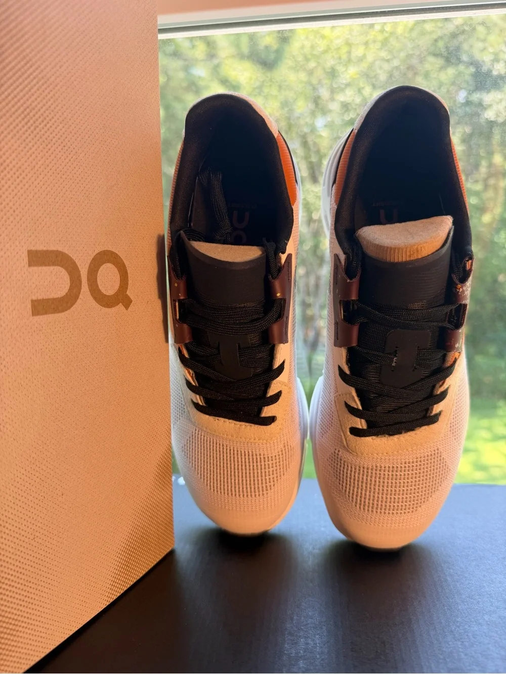 5.5 - On Running woman’s Cloudswift Orange/White Running Shoes